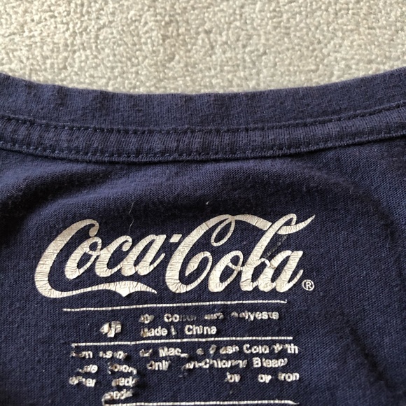 Tie knot tee - Picture 2 of 2